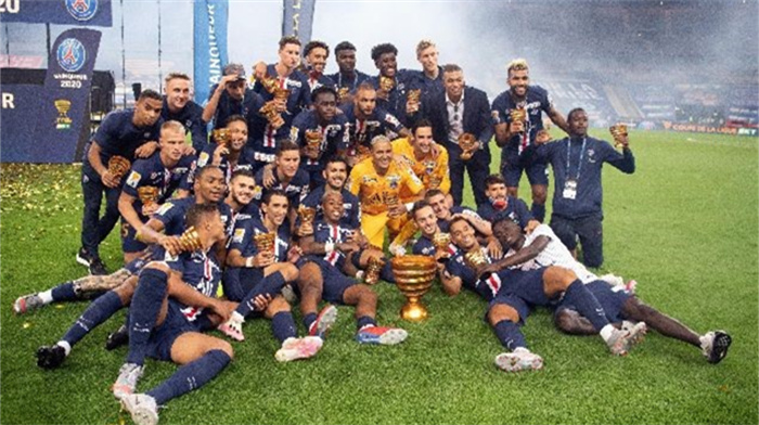 欧洲联赛四分之一决战激荡，法国球队展现实力