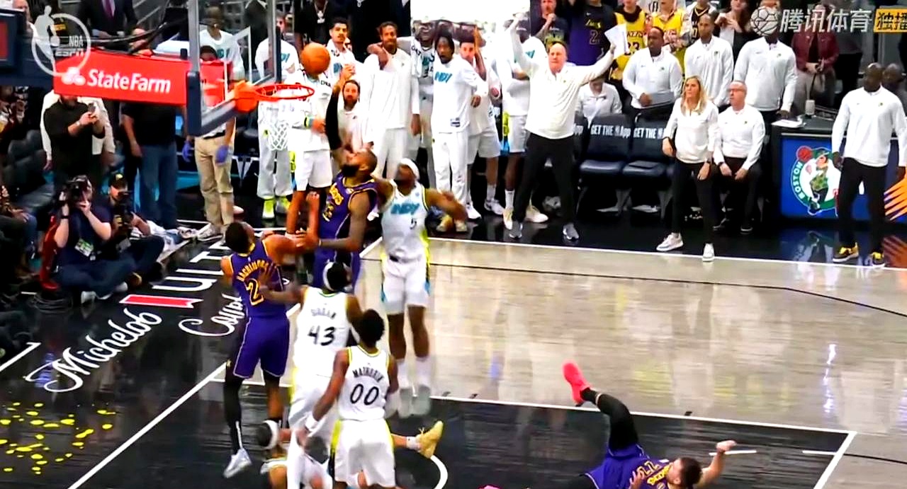 关于湖人绝杀时刻，引发争议点燃赛场，塔图姆迎来胜利！的信息