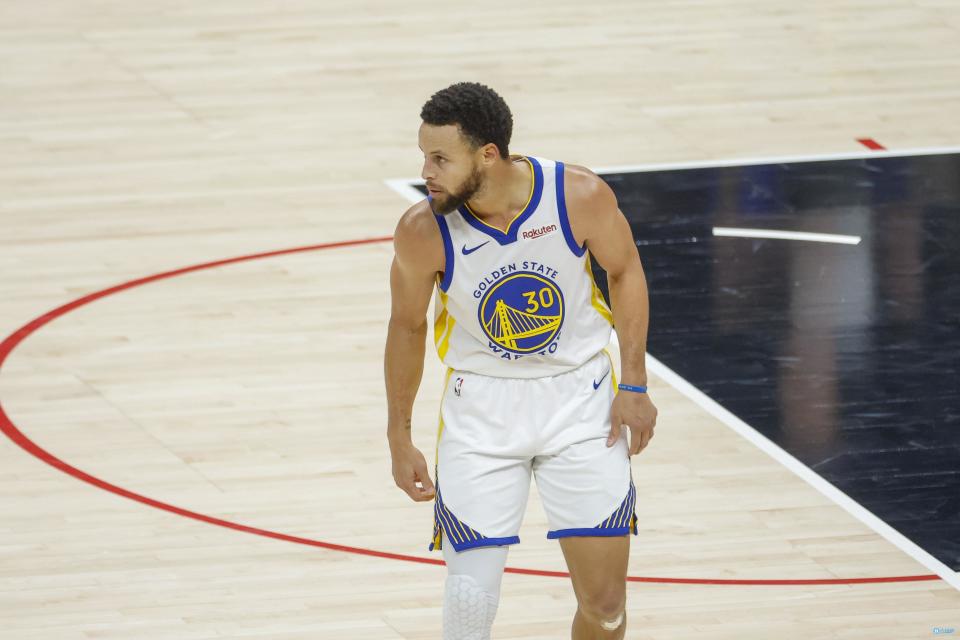 库里险胜鹈鹕，复出首战轰40分关键表现点燃全场！