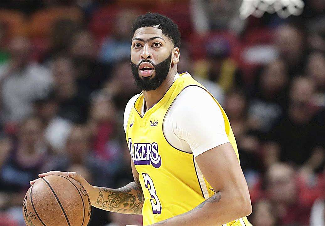 关于皇家马德里观众热烈欢呼！，Faker迎来二十赛季出色发挥引发球迷热议的信息